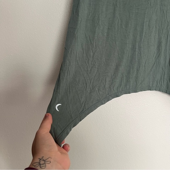 Zyia finesse athletic tank top in Olive Green Size Medium - Picture 9 of 14